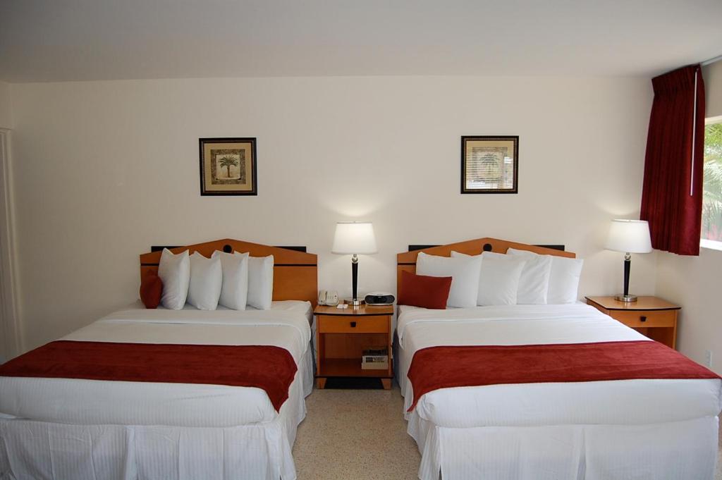 Alcazar Resort- Gay Mens Resort Fort Lauderdale Room photo