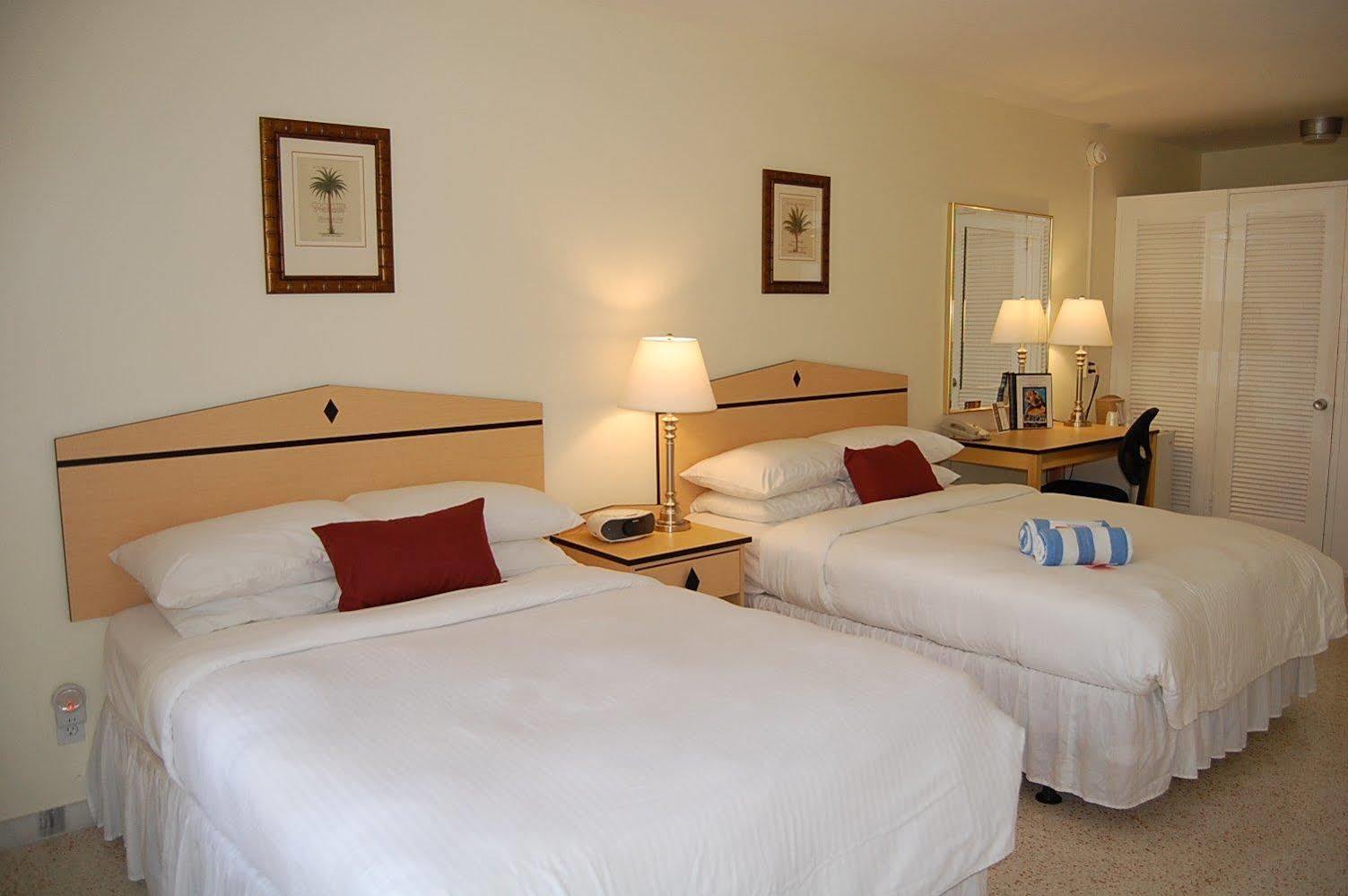Alcazar Resort- Gay Mens Resort Fort Lauderdale Exterior photo